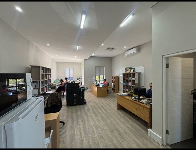 81M² OFFICE TO LET IN PAARDEVLEI